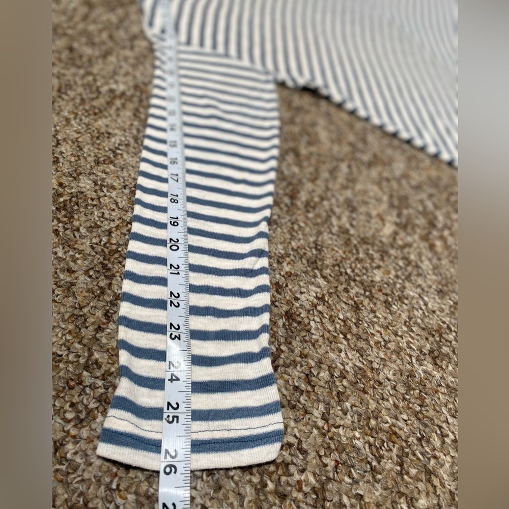 Easel Los Angeles Striped Long Sleeve Top Blue and White  Sz M - Picture 6 of 8